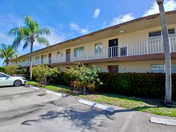 $61,900 | 7400 Northwest 5th Place, Unit 105, Margate, FL 33063