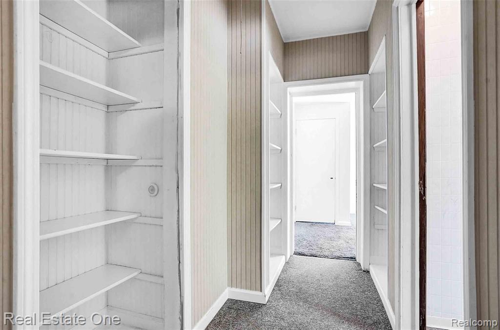 125 Shadywood Road Rochester Hills, MI 48307 - Photo 11 of 24