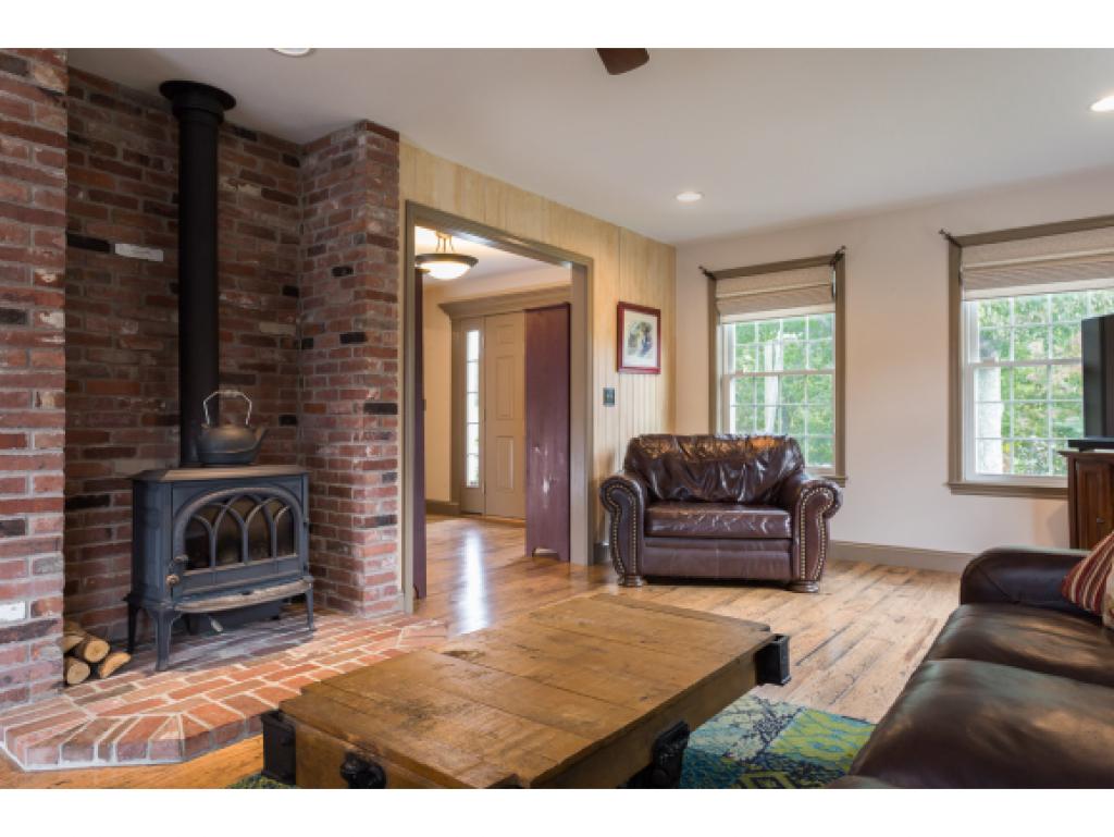 170 S Road Deerfield, NH 03037 - Photo 12 of 36