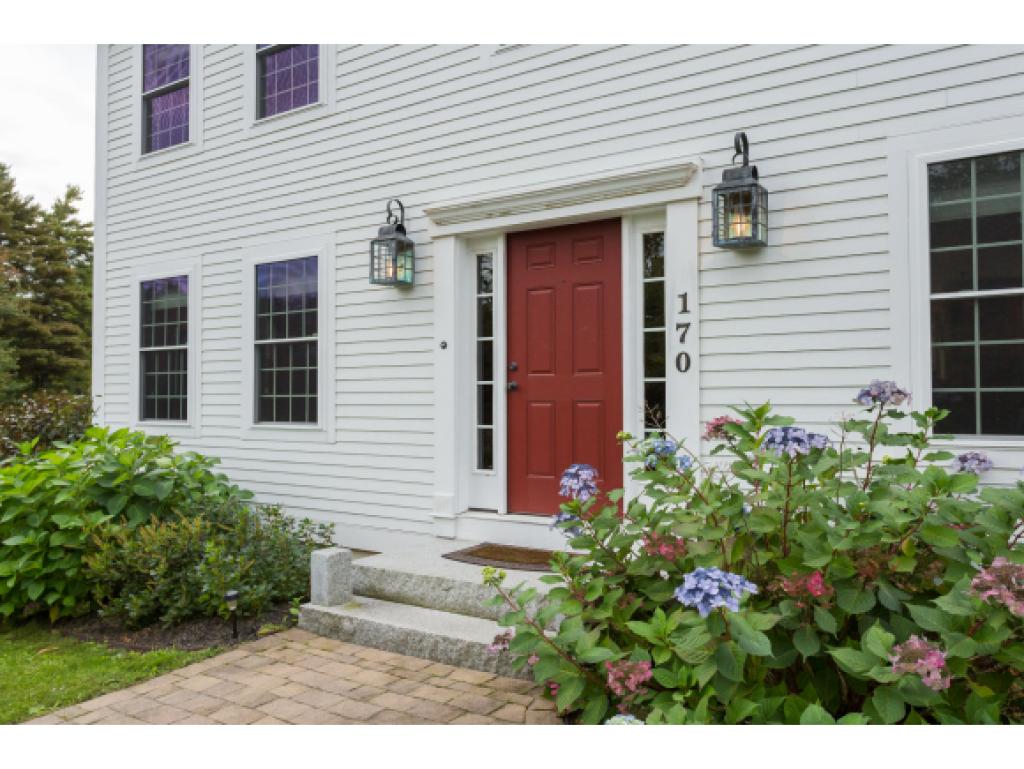 170 S Road Deerfield, NH 03037 - Photo 3 of 36