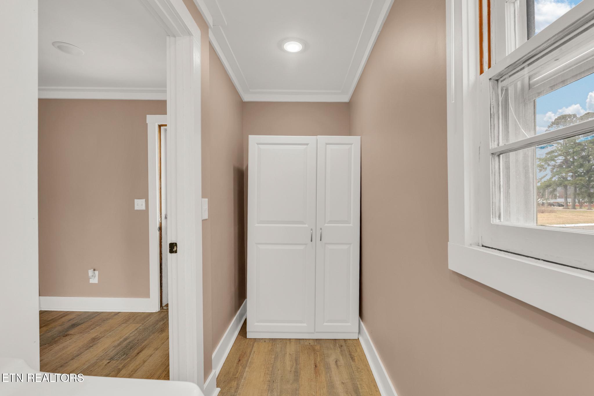 607 West 4th Street Livingston, TN 38570 - Photo 11 of 28 607 W Fourth St-12