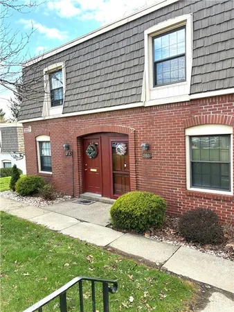 $178,000 | 680 Carriage Circle, Pittsburgh, PA 15205