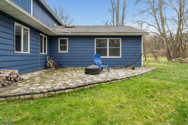 39 Edgehill Road Blairstown, NJ 07825 - Photo 3 of 29