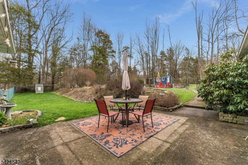 39 Edgehill Road Blairstown, NJ 07825 - Photo 5 of 29