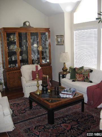 16020 Scarlet Way Reno, NV 89521 - Photo 3 of 9 Photo 3