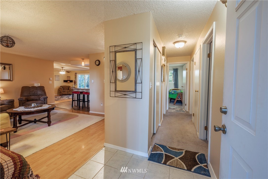390 East Rasor Road Belfair, WA 98528 - Photo 11 of 26 Gallery Image 11