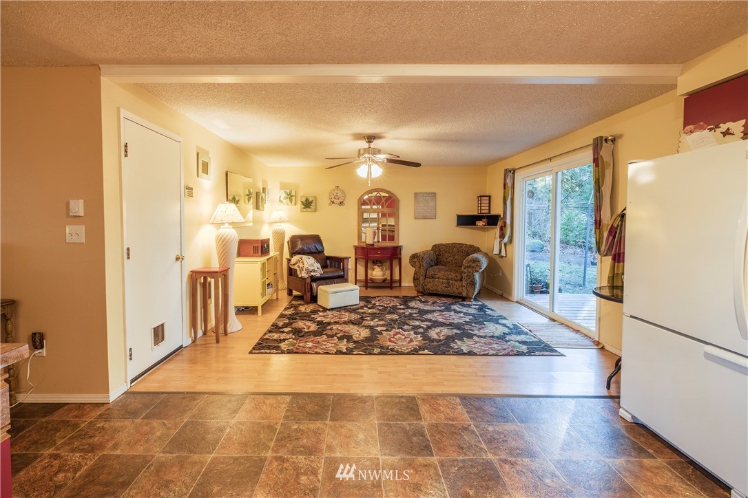 390 East Rasor Road Belfair, WA 98528 - Photo 4 of 26 Gallery Image 4