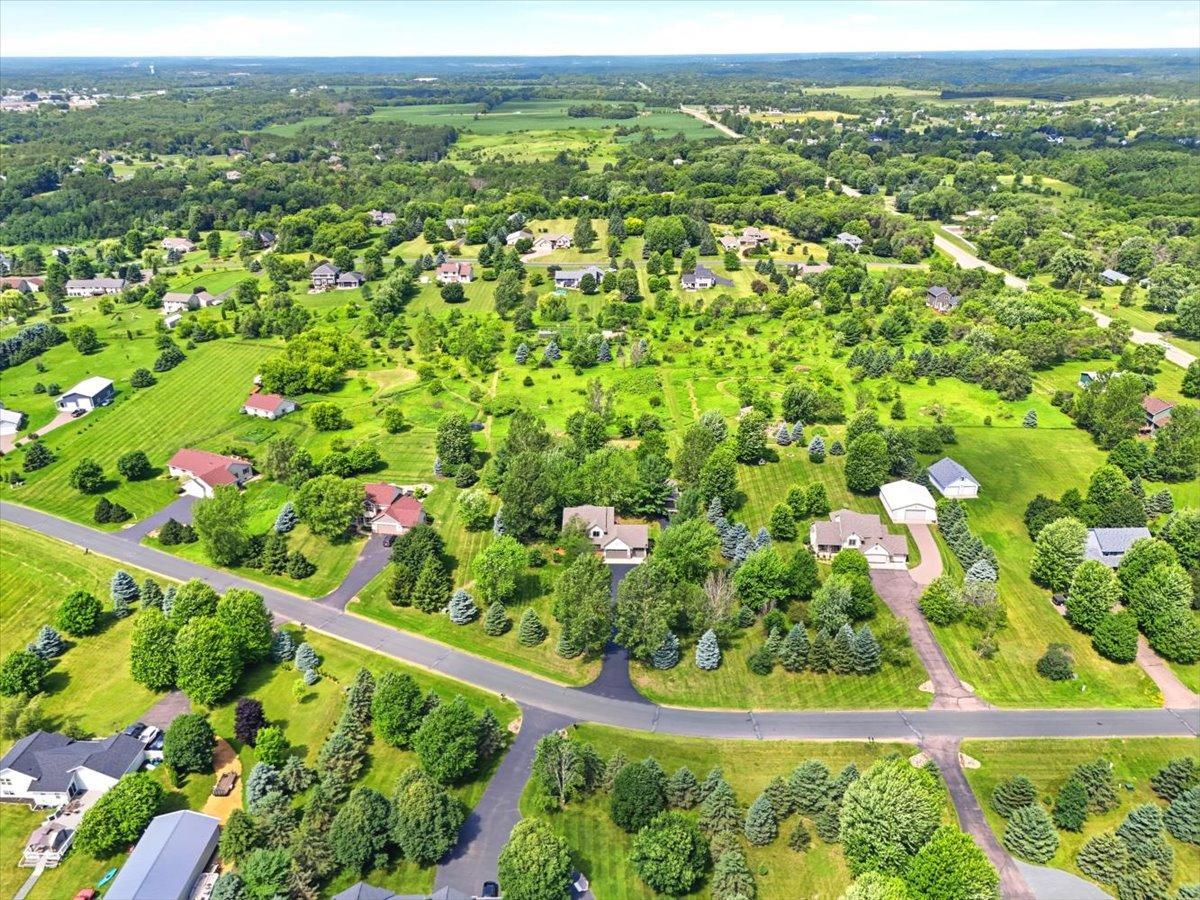 964 Fraser Lane Hudson, WI 54016 - Photo 32 of 34