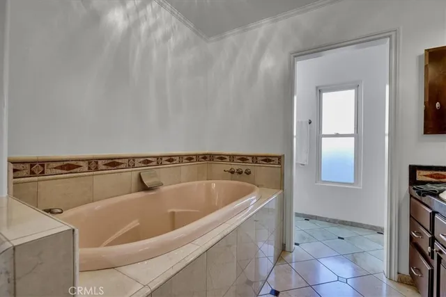 $1,299,000 | 4520 Pepperwood Avenue, Long Beach, CA 90808