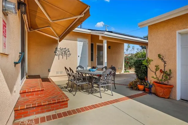 $1,299,000 | 4520 Pepperwood Avenue, Long Beach, CA 90808