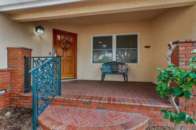 $1,299,000 | 4520 Pepperwood Avenue, Long Beach, CA 90808