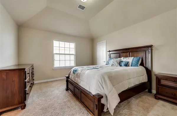$3,500 | 308 Wisteria Way, Red Oak, TX 75154