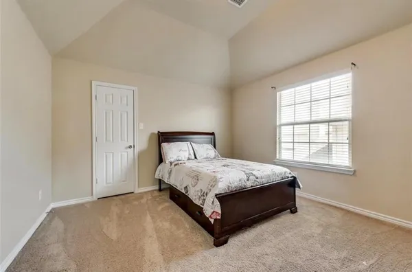 $3,500 | 308 Wisteria Way, Red Oak, TX 75154