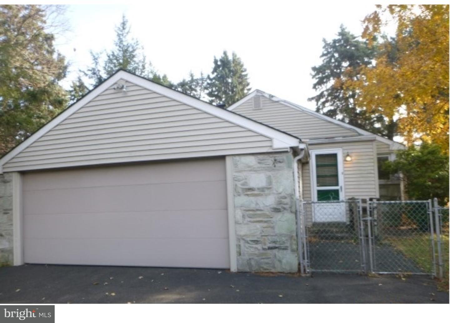 520 County Line Road Huntingdon Valley, PA 19006 - Photo 3 of 4 Garage