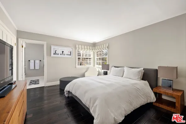 $7,999,000 | 357 Crown Drive, Los Angeles, CA 90049