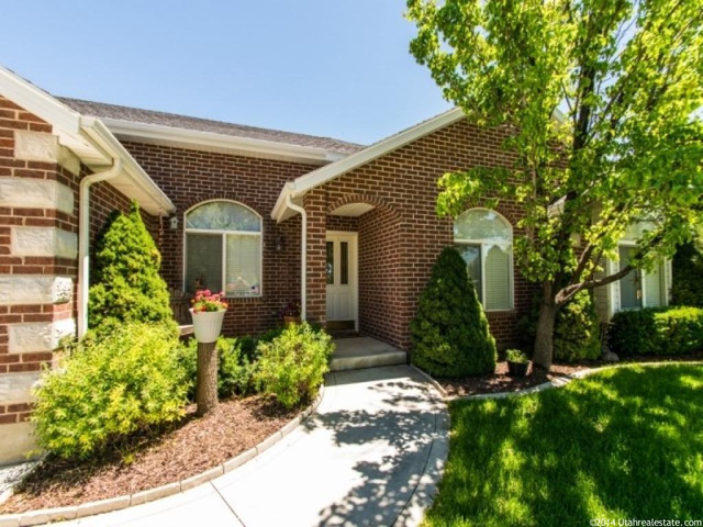 2933 South 3000th Street West Syracuse, UT 84075 - Photo 1 of 1