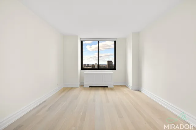 $4,900 | 145 West 67th Street, Unit 21B | Upper West Side