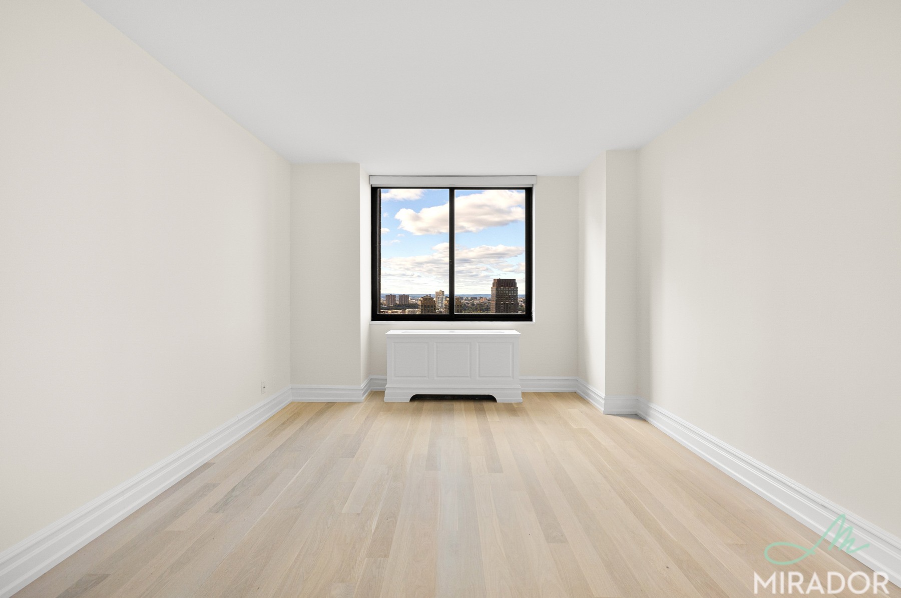 145 West 67th Street, Unit 21B Manhattan, NY 10023 - Photo 8 of 16 Photo 8