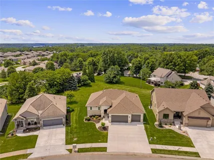 $739,000 | 4209 Northeast Hideaway Drive, Lee's Summit, MO 64064
