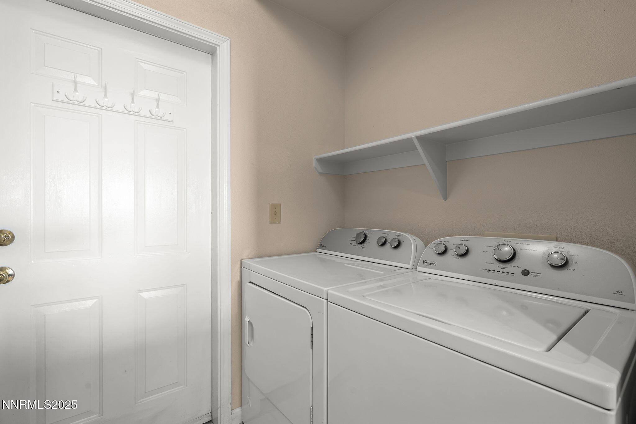 900 South Meadows Parkway, Unit 4313 Reno, NV 89521 - Photo 15 of 27 a view of utility room with washer and dryer