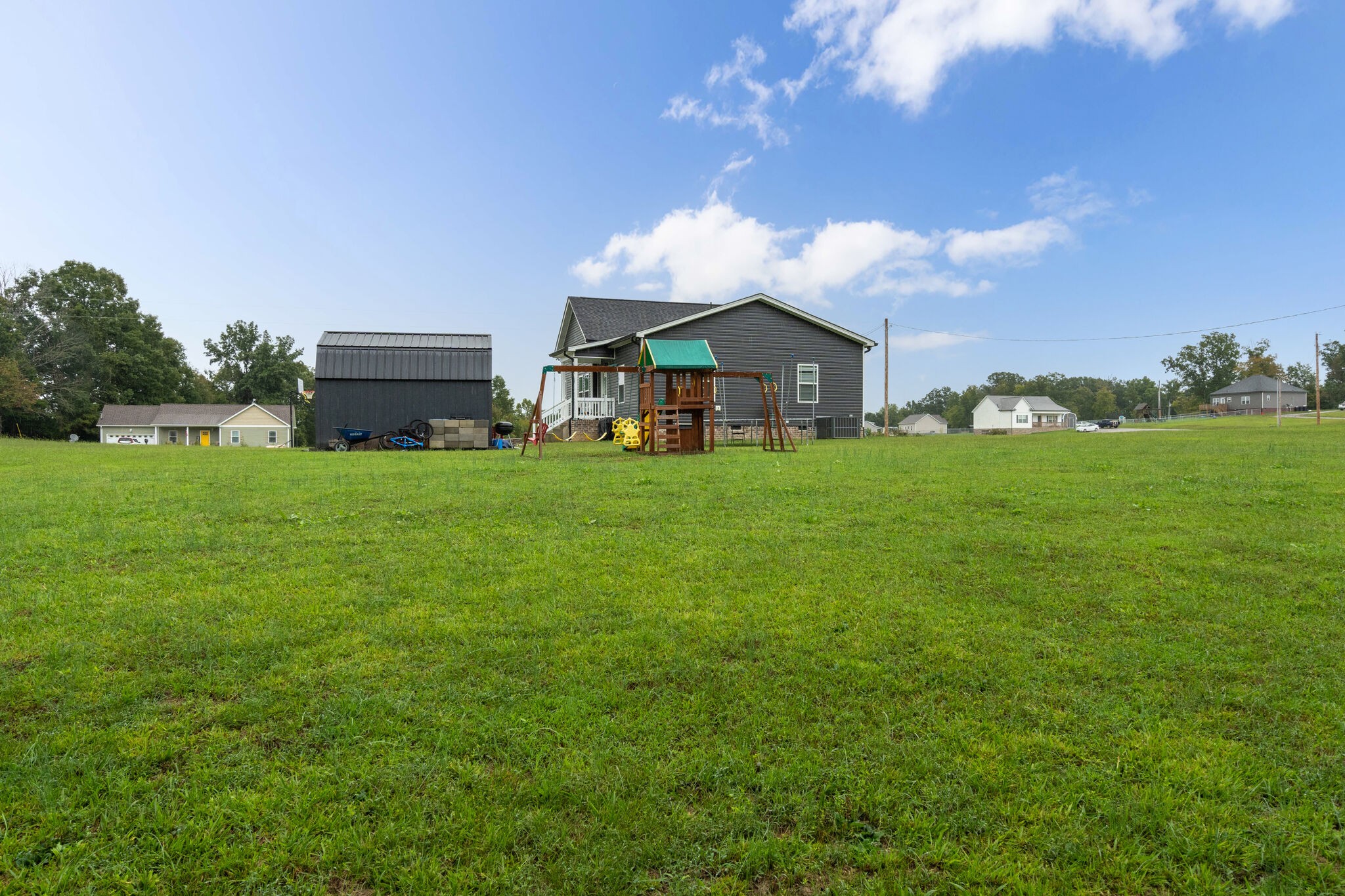 1184 Liberty Road Charlotte, TN 37036 - Photo 33 of 37 Gallery Image 33