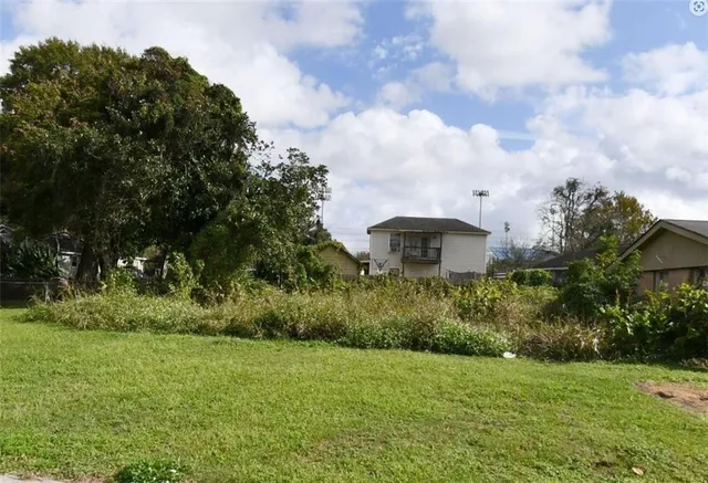 $20,000 | 2028 Lauradale Drive, New Orleans, LA 70114