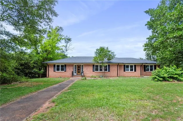 $274,900 | 2607 Bellview Road, Anderson, SC 29621