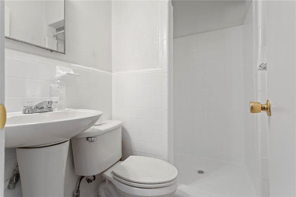 2607 Bellview Road Anderson, SC 29621 - Photo 11 of 21