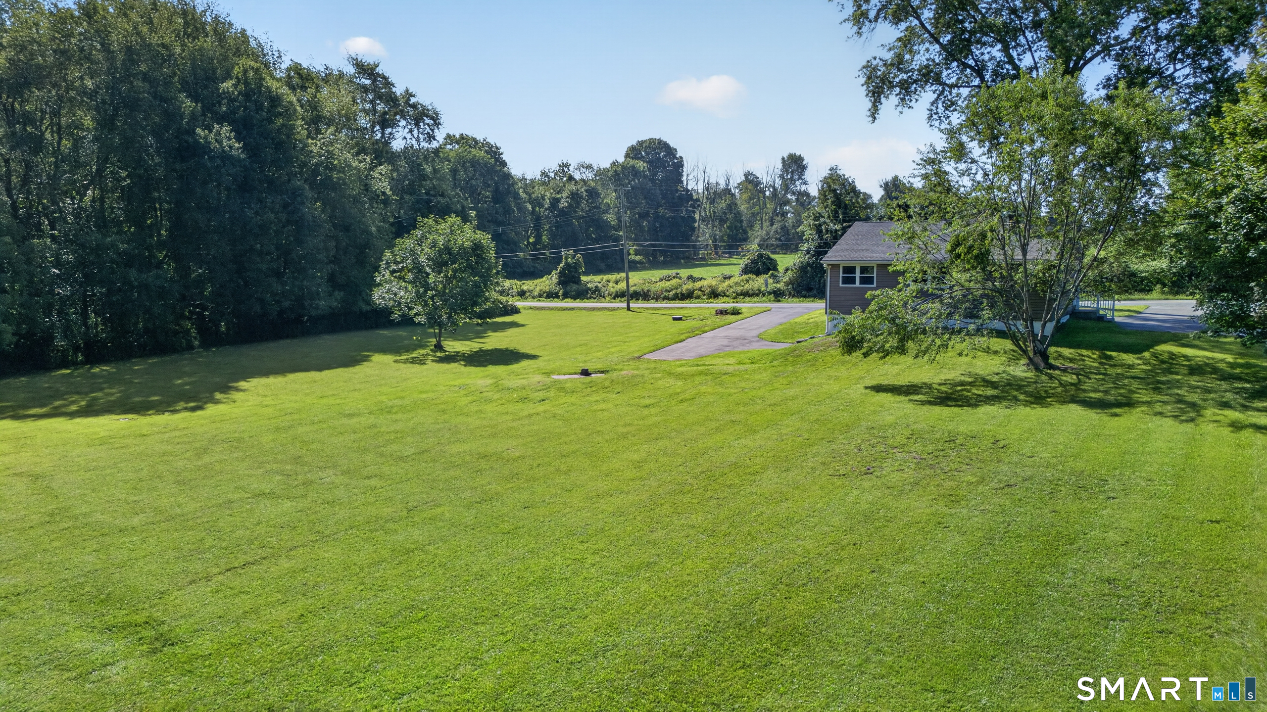 6 White Plains Road Norwich, CT 06360 - Photo 28 of 39 Gallery Image 28