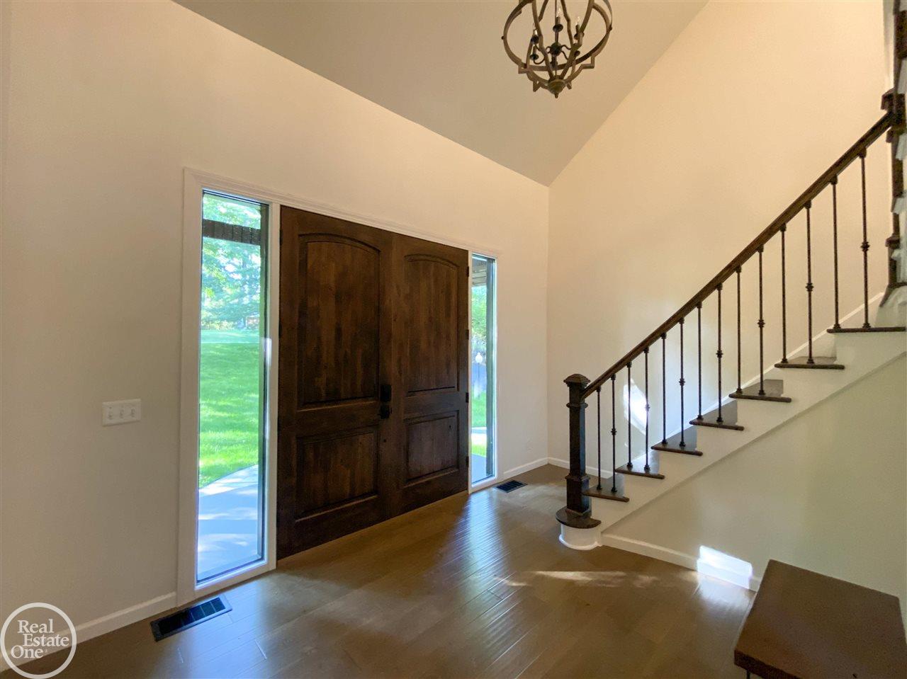 1501 Rochingham Drive Rochester Hills, MI 48309 - Photo 14 of 59