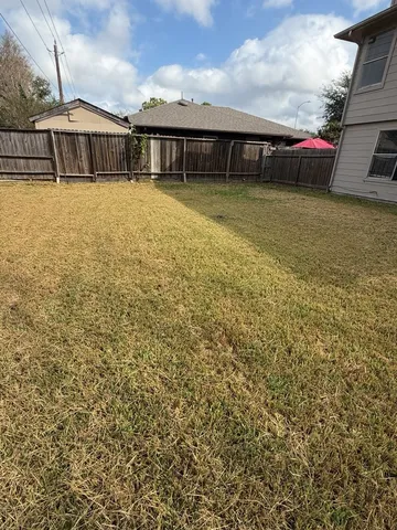 $2,200 | 16410 Amy Ridge Road, Houston, TX 77053