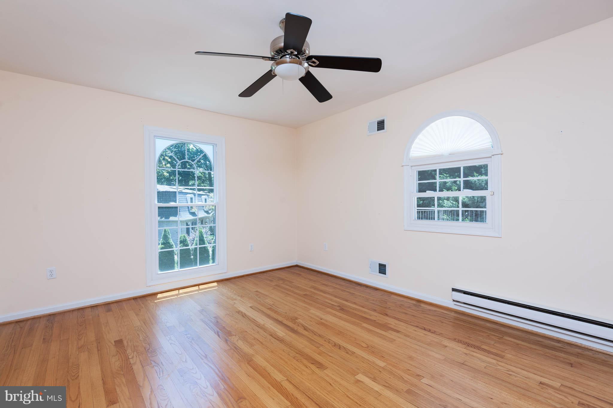1656 Comanche Road Arnold, MD 21012 - Photo 23 of 30 Bedroom #4