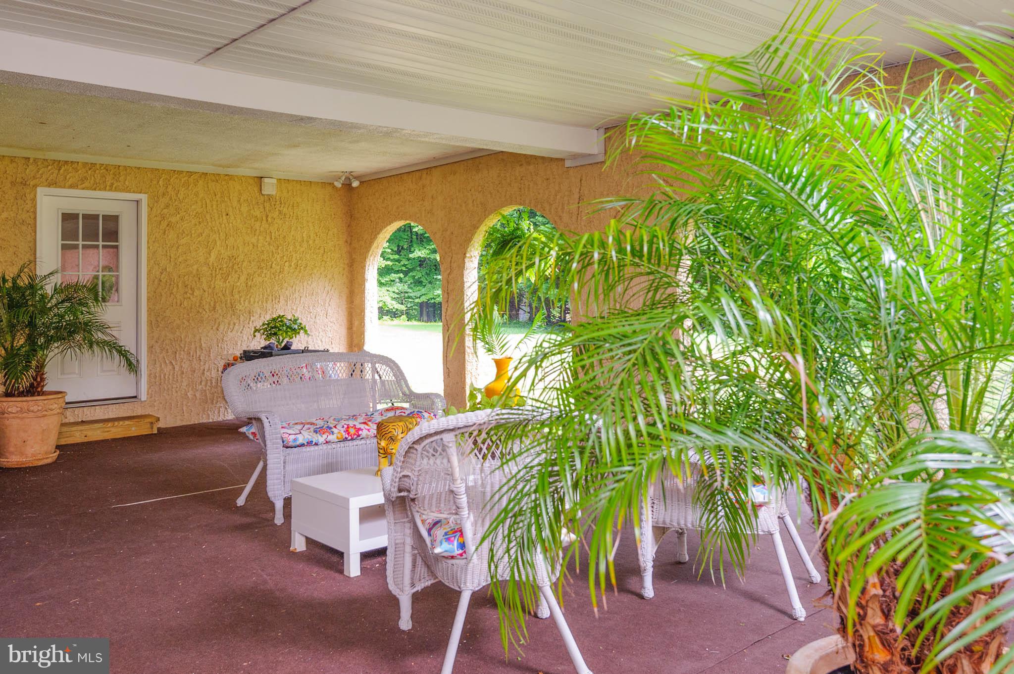 1656 Comanche Road Arnold, MD 21012 - Photo 26 of 30 Piazza is conveniently located off Kitchen.