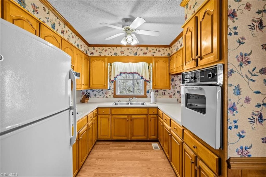 6500 Osceola Ossipee Road Elon, NC 27244 - Photo 11 of 46