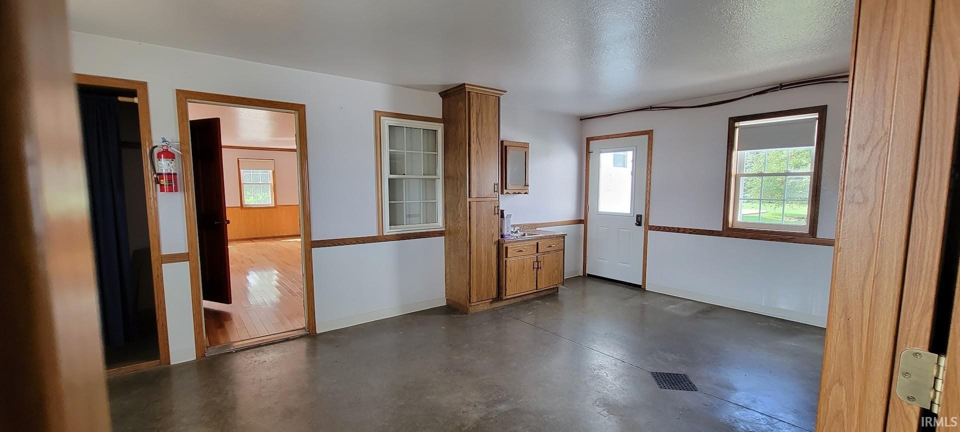 17319 Hurshtown Road Spencerville, IN 46788 - Photo 6 of 30