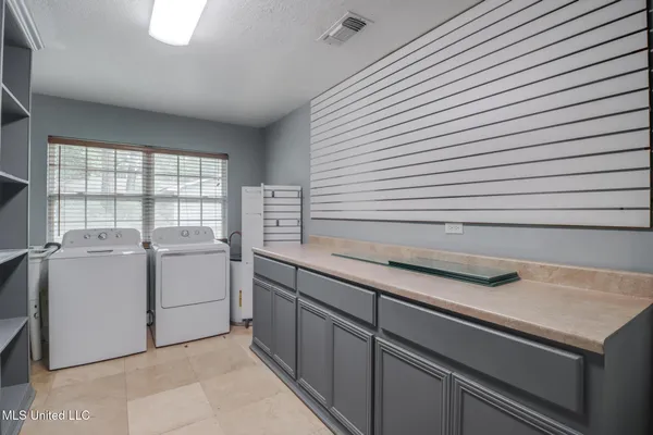 $479,000 | 5506 Kendall Avenue, Gulfport, MS 39507