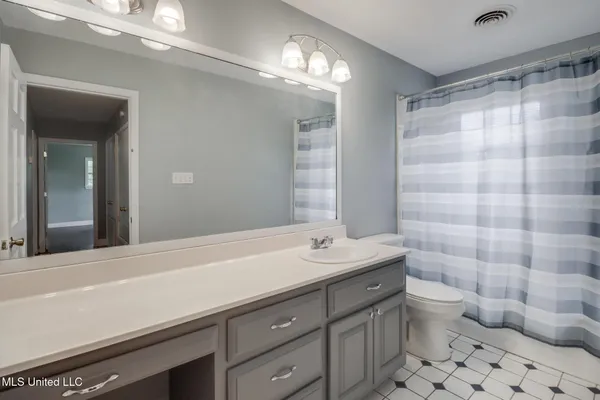 $479,000 | 5506 Kendall Avenue, Gulfport, MS 39507