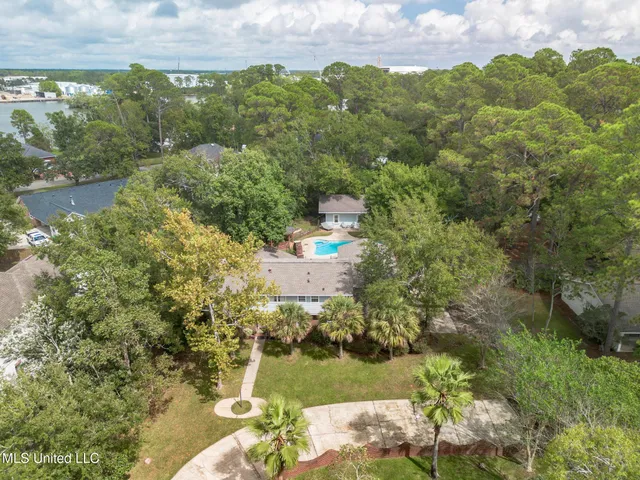 $494,000 | 5506 Kendall Avenue, Gulfport, MS 39507