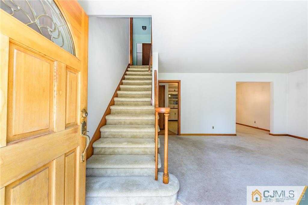 2 Maple Street Clark, NJ 07066 - Photo 3 of 31 Gallery Image 3