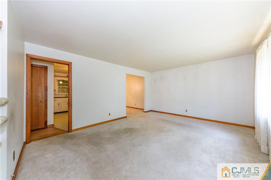 2 Maple Street Clark, NJ 07066 - Photo 4 of 31 Gallery Image 4