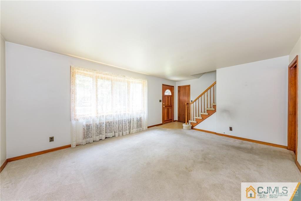 2 Maple Street Clark, NJ 07066 - Photo 5 of 31 Gallery Image 5
