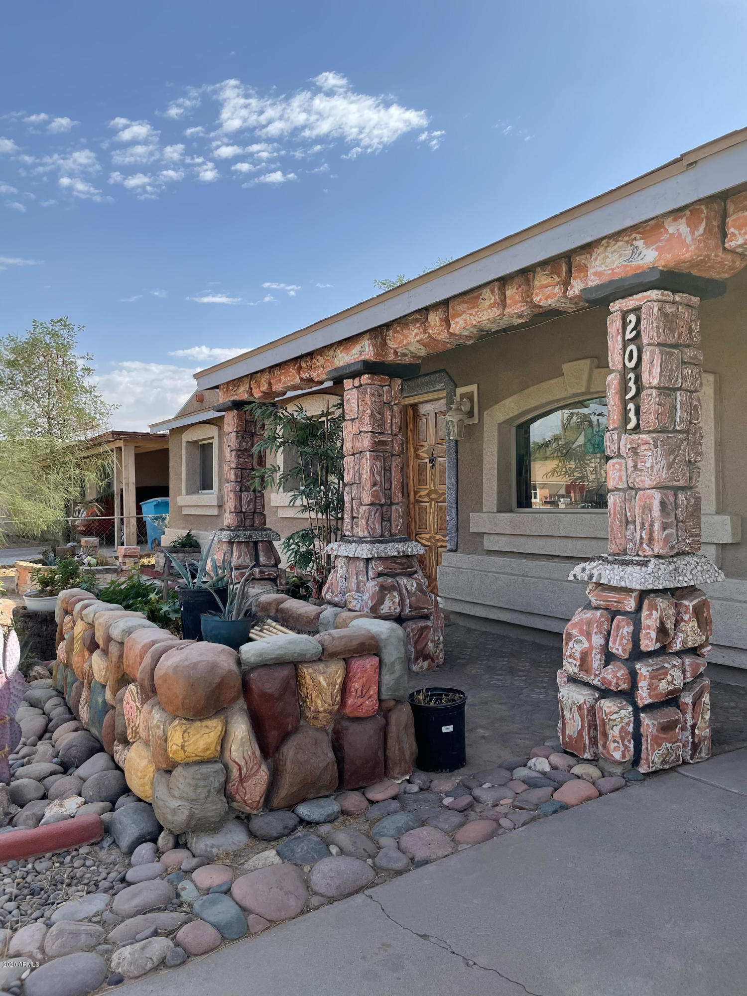 2033 West Roeser Road Phoenix, AZ 85041 - Photo 3 of 12 IMG_0095