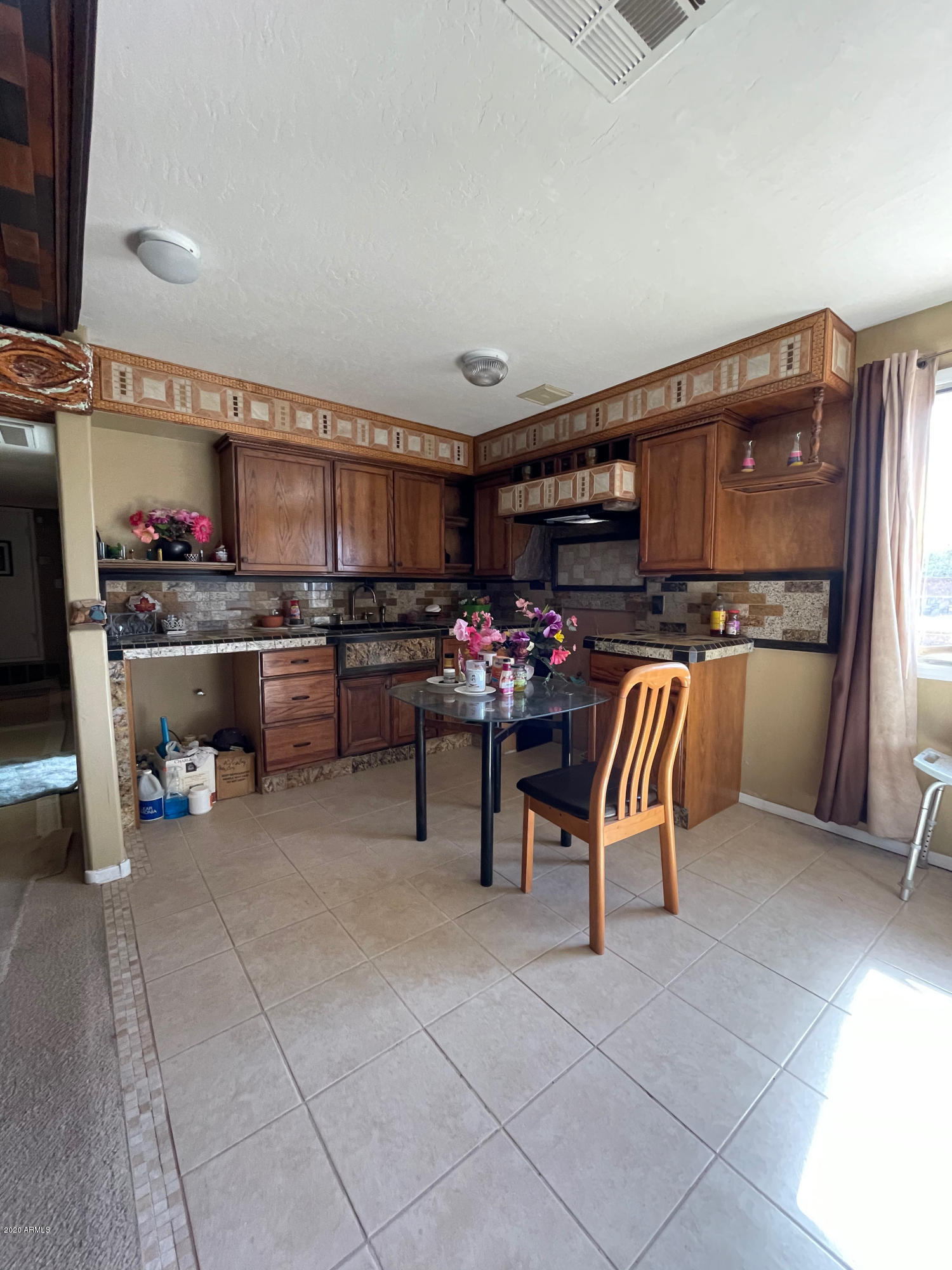 2033 West Roeser Road Phoenix, AZ 85041 - Photo 7 of 12 IMG_0105