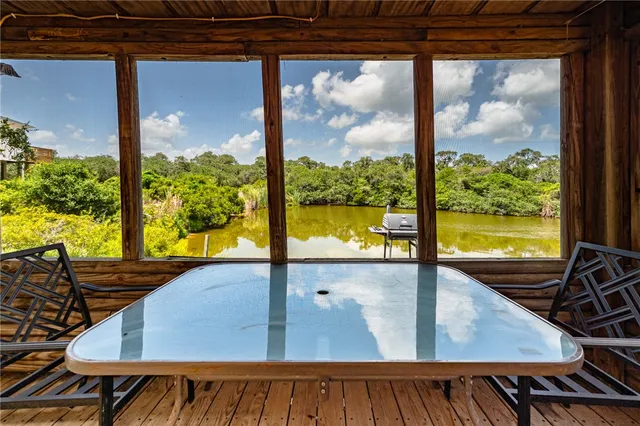 $725,000 | 164 4th Street, Rockport, TX 78382