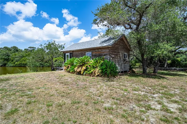 $725,000 | 164 4th Street, Rockport, TX 78382