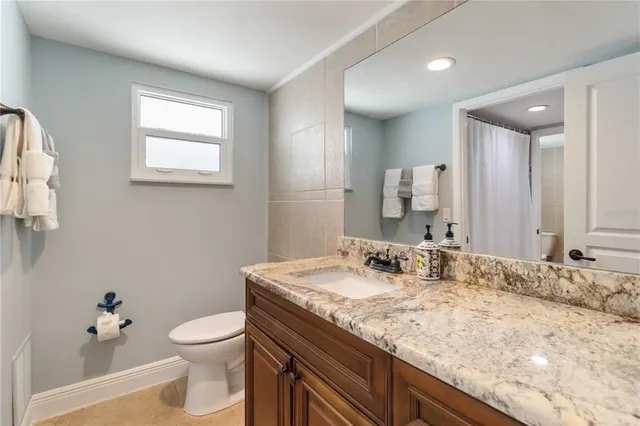 $995,000 | 1521 Siesta Drive, Sarasota, FL 34239