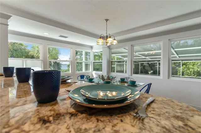 $995,000 | 1521 Siesta Drive, Sarasota, FL 34239