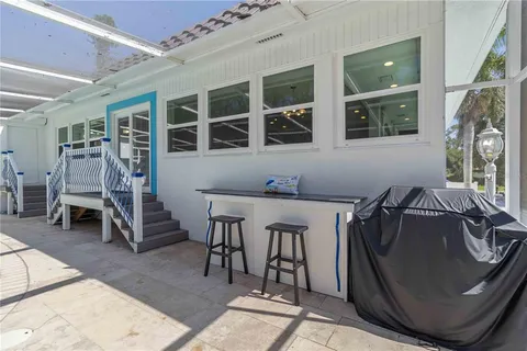 a view of livingroom with furniture and windows