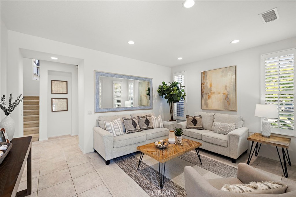 63 Tuberose Street Ladera Ranch, CA 92694 - Photo 8 of 68