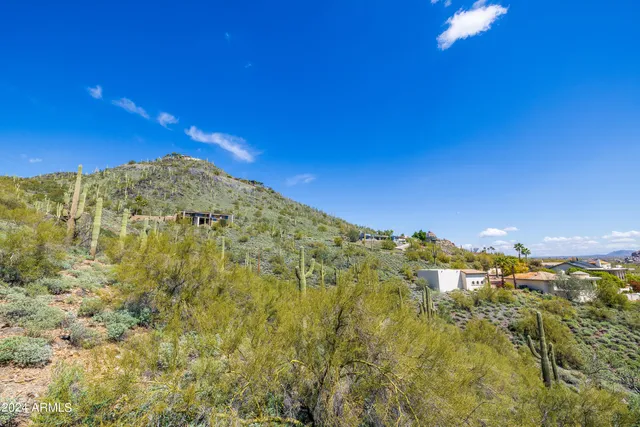 $950,000 | 6360 East Applegate Way, Unit 44, Carefree, AZ 85377